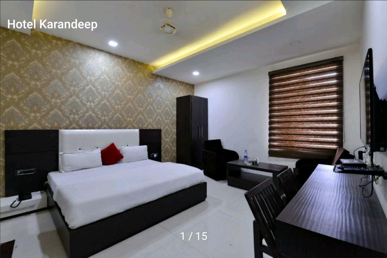 Hotel Karandeep Hisār Esterno foto